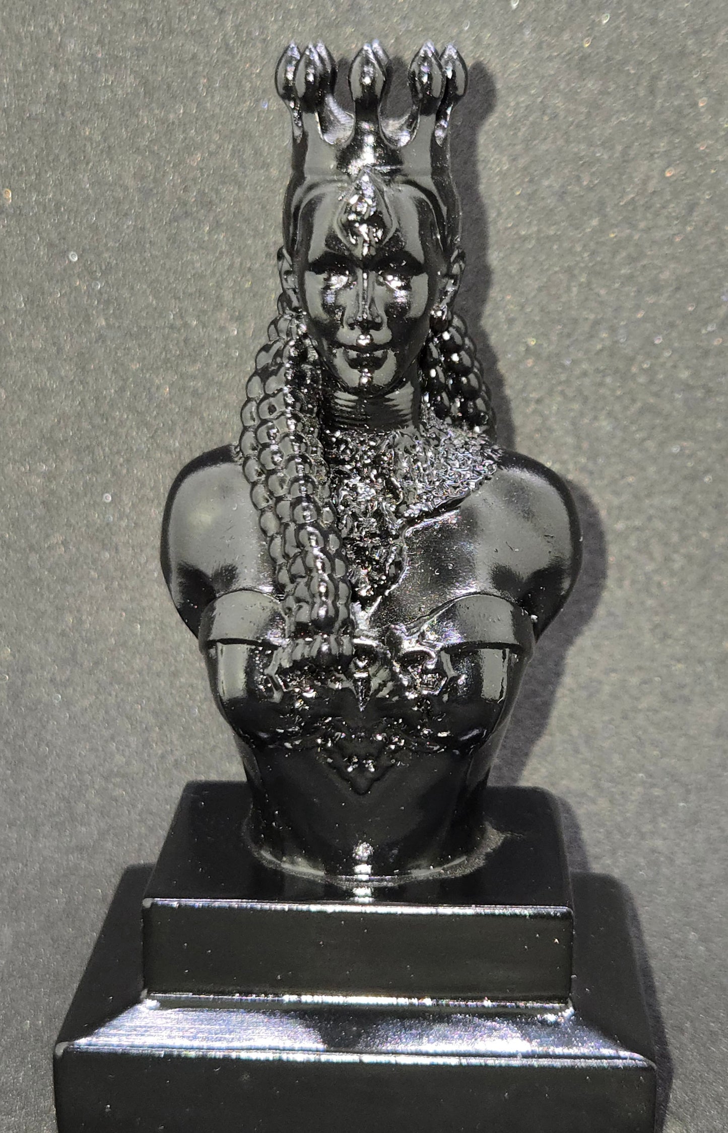 ORISHA GODDESS OF LOVE - Queen